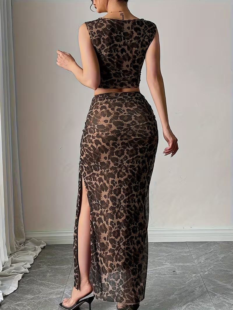 Ensemble jupe et haut imprimé léopard élégant et tendance pour femme